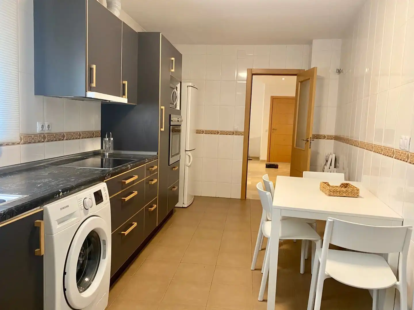 Kitchen of Flat for rent in Málaga  with Air Conditioner, Heating and Terrace