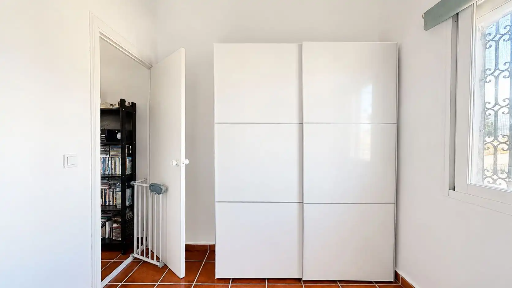 Habitación de Casa adosada en venta en Estepona con Piscina comunitaria