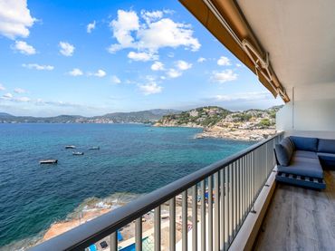 Apartament amb piscina en venda a Costa de la Calma