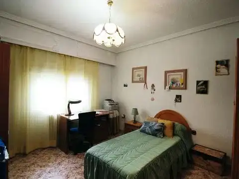 Dormitori de Casa o xalet en venda en Mejorada del Campo, Madrid