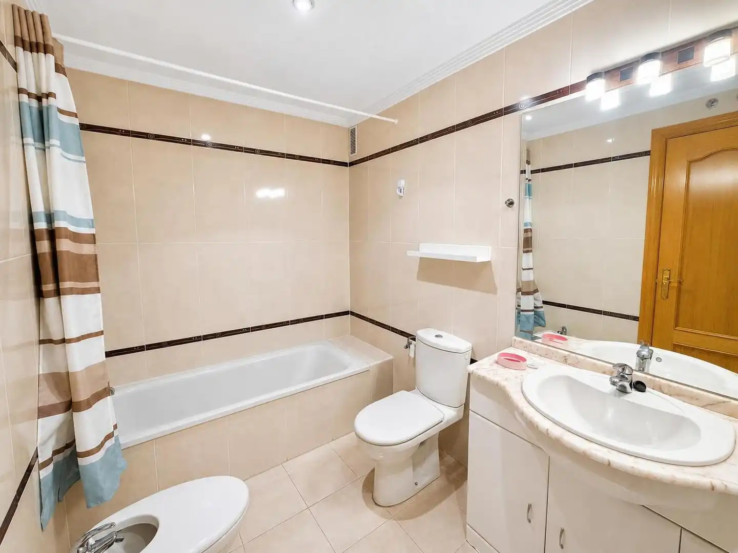 Bathroom of Flat for sale in Ciudad 10