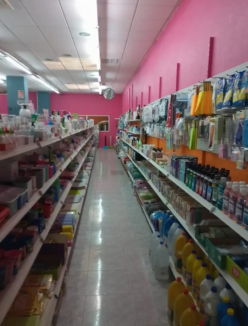 Local comercial en venta en Zona Nord, imagen 3