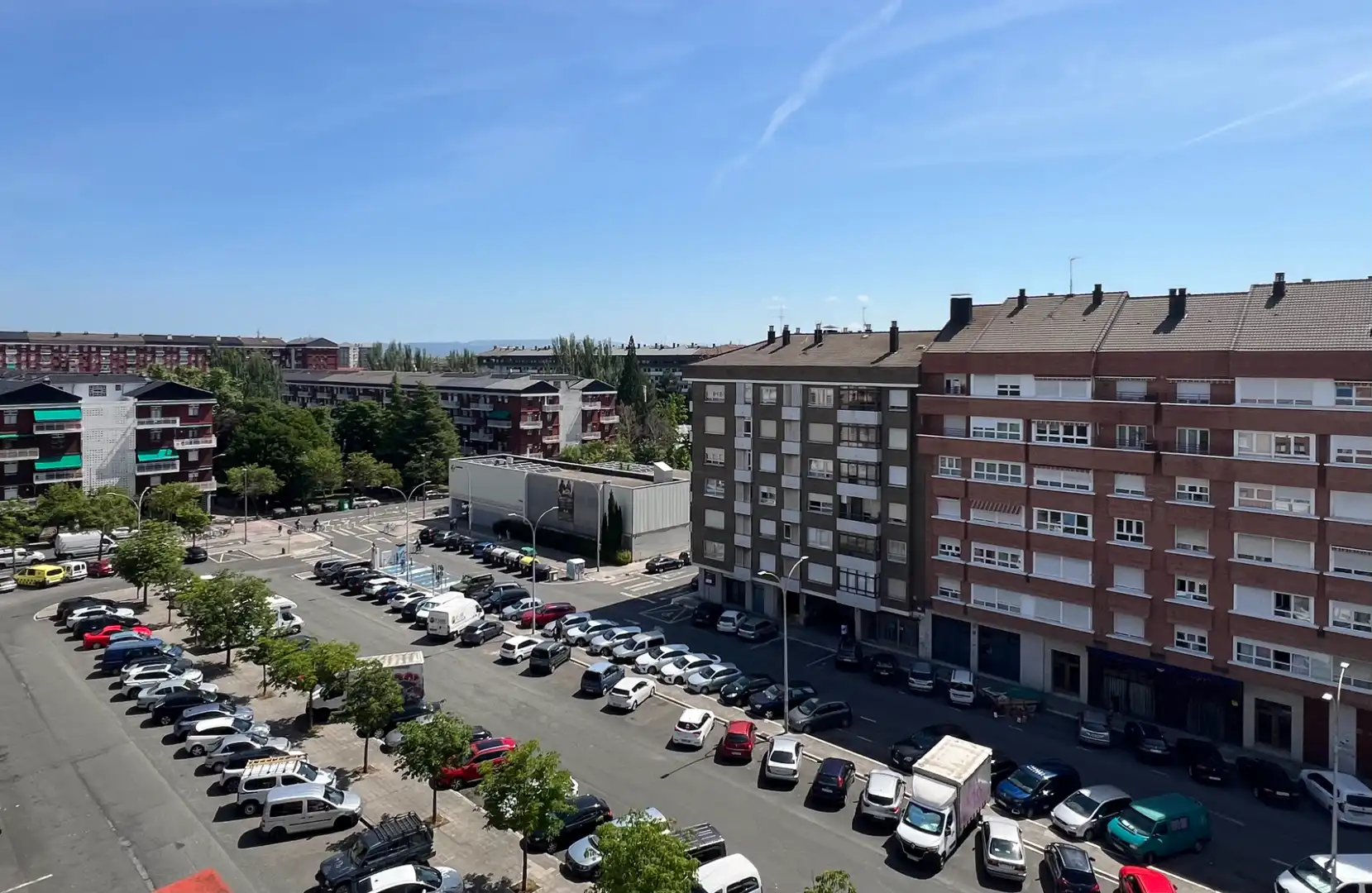 Vista exterior de Pis en venda en Vitoria - Gasteiz amb Calefacció, Terrassa i Traster