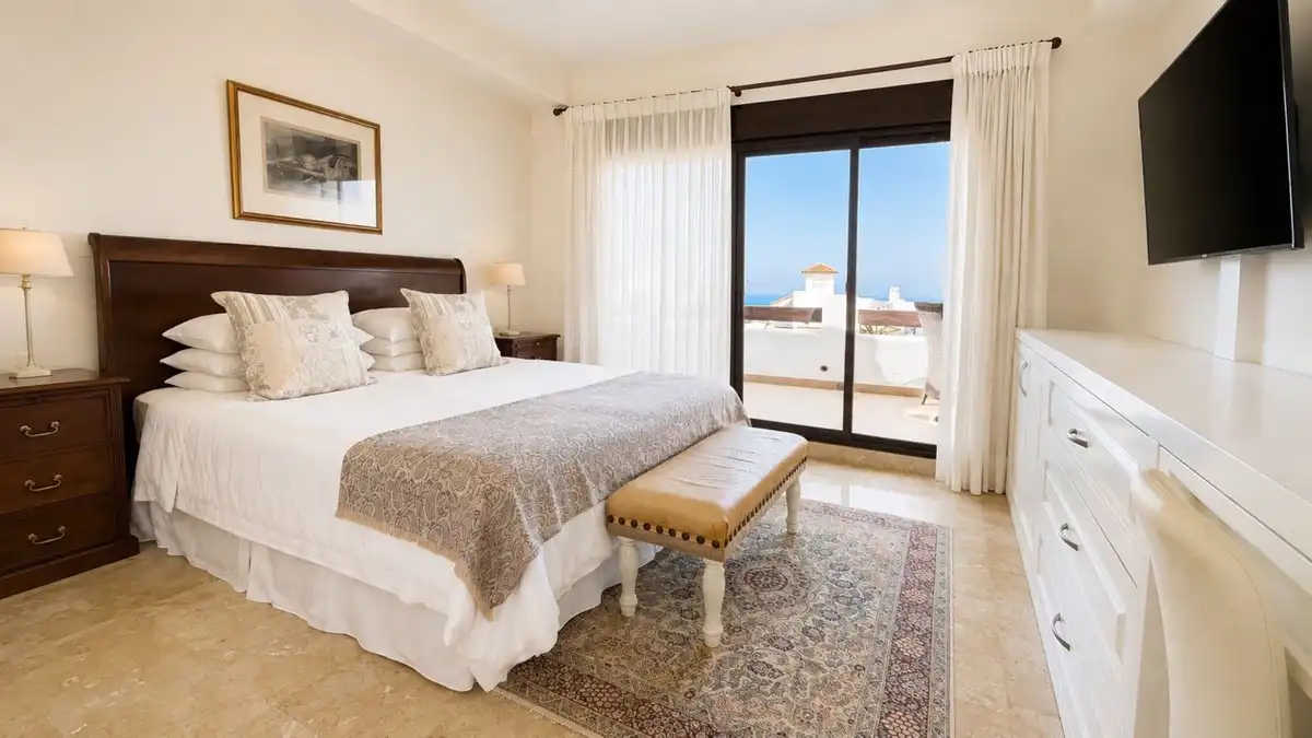 Bedroom of Detached homes for sale in La Alcaidesa  with Air Conditioner, Private garden and Terrace