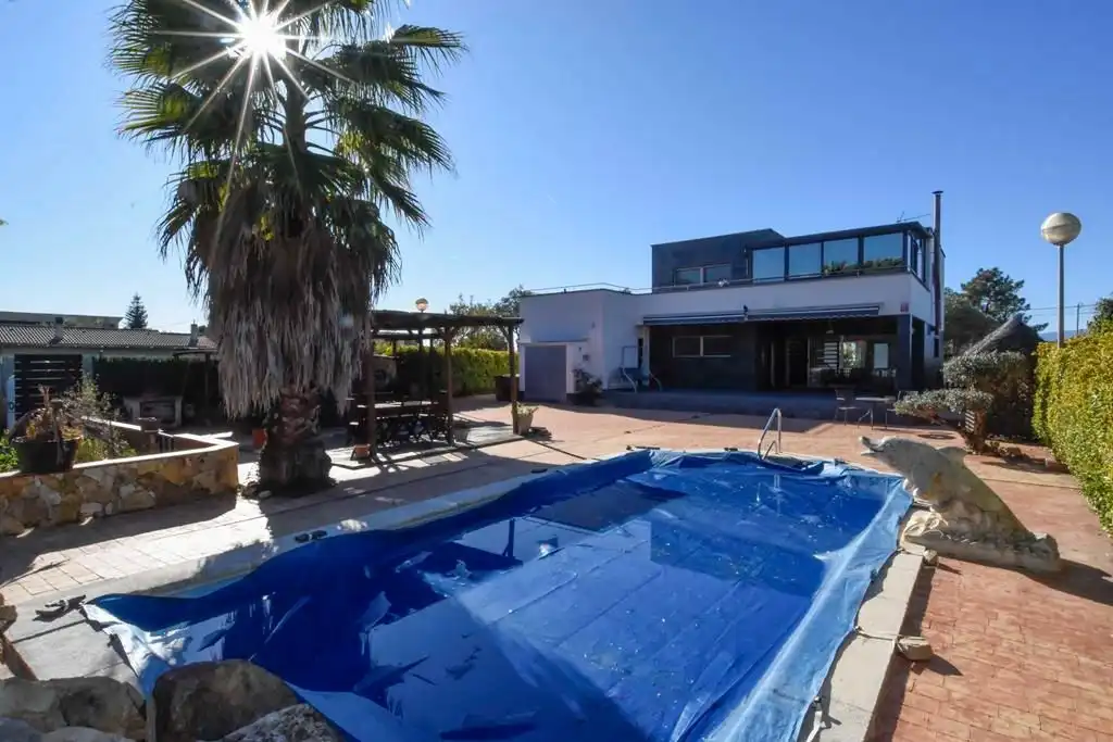 Swimming pool of Houses for rent in Caldes de Malavella  with Air Conditioner, Heating and Private garden