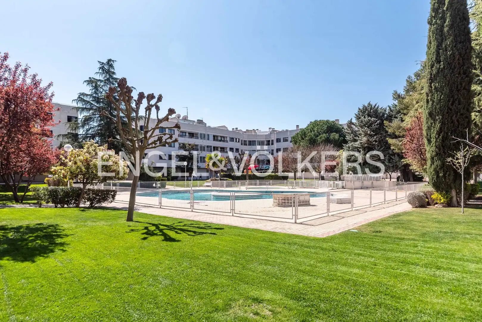 Vista exterior de Piso de alquiler en Pozuelo de Alarcón con Aire acondicionado, Calefacción y Terraza