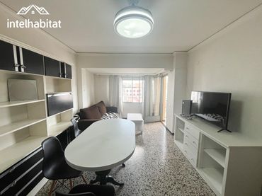 Piso con balcón en venta en NOU D'OCTUBRE
