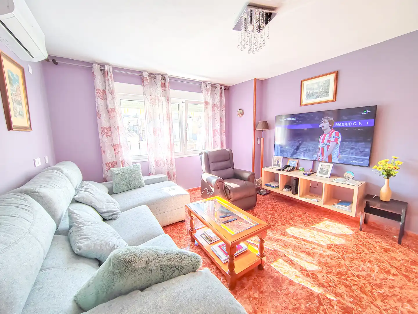 Wohnzimmer von Wohnung zum Verkauf in Garrucha mit Klimaanlage, Heizung und Ofen