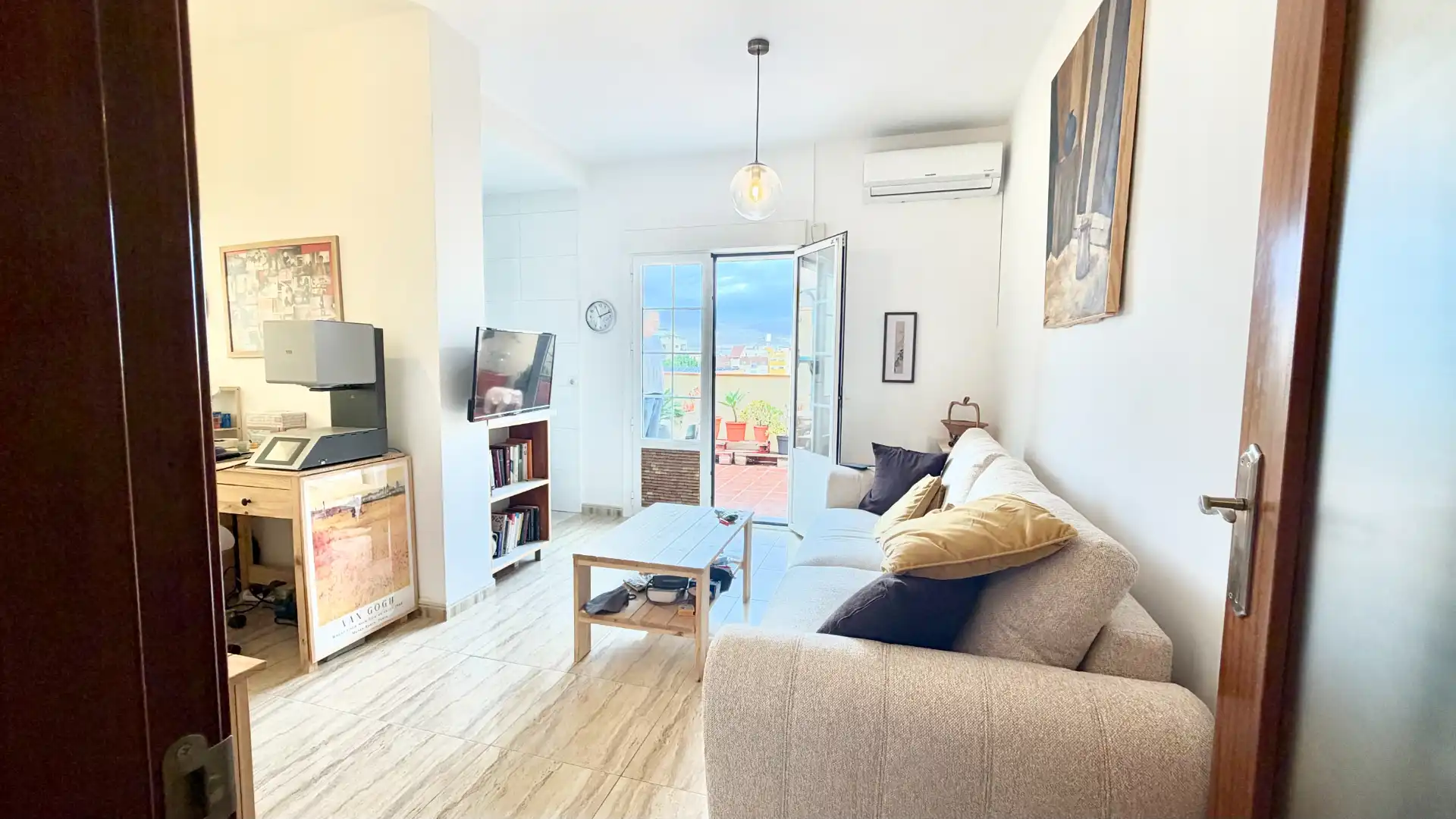 Sala de estar de Ático en venta en Roquetas de Mar ciudad