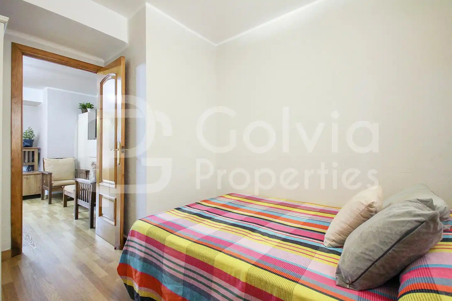 Dormitori de Planta baixa en venda en Castelldefels amb Parquet, Terrassa i Moblat
