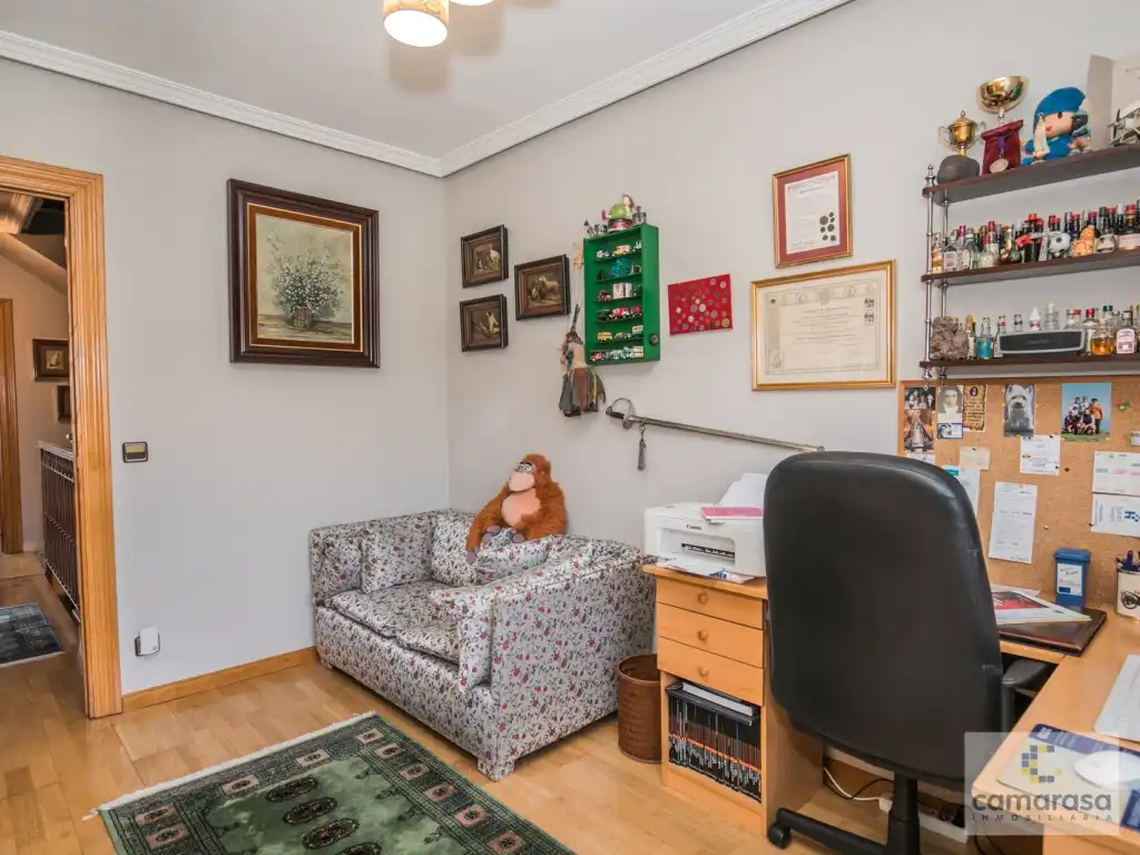 Habitación de Casa o chalet en venta en Ávila con Jardín privado, Piscina y Piscina comunitaria