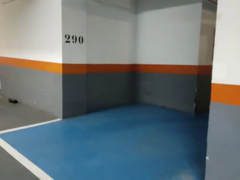 Parking of Garage for rent in Madrid
