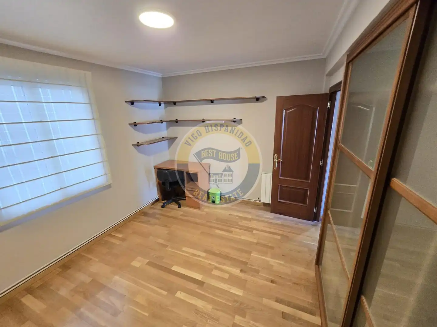 Piso de alquiler en Vigo  con Calefacción