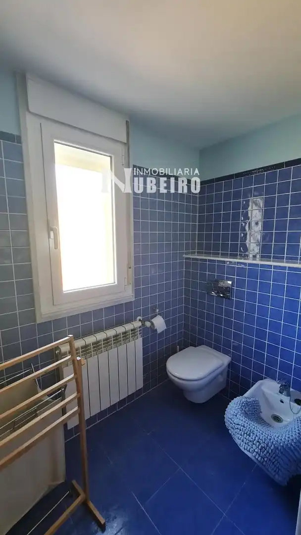 Bany de Casa o xalet en venda en Lugo amb Calefacció i Moblat