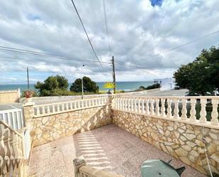 Vista exterior de Casa o xalet de lloguer en Santa Pola amb Calefacció, Terrassa i Moblat