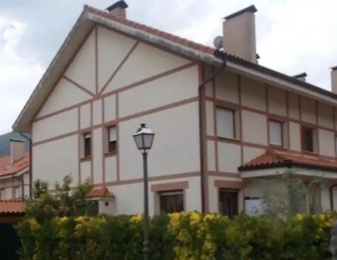 Vista exterior de Pis en venda en Rasines