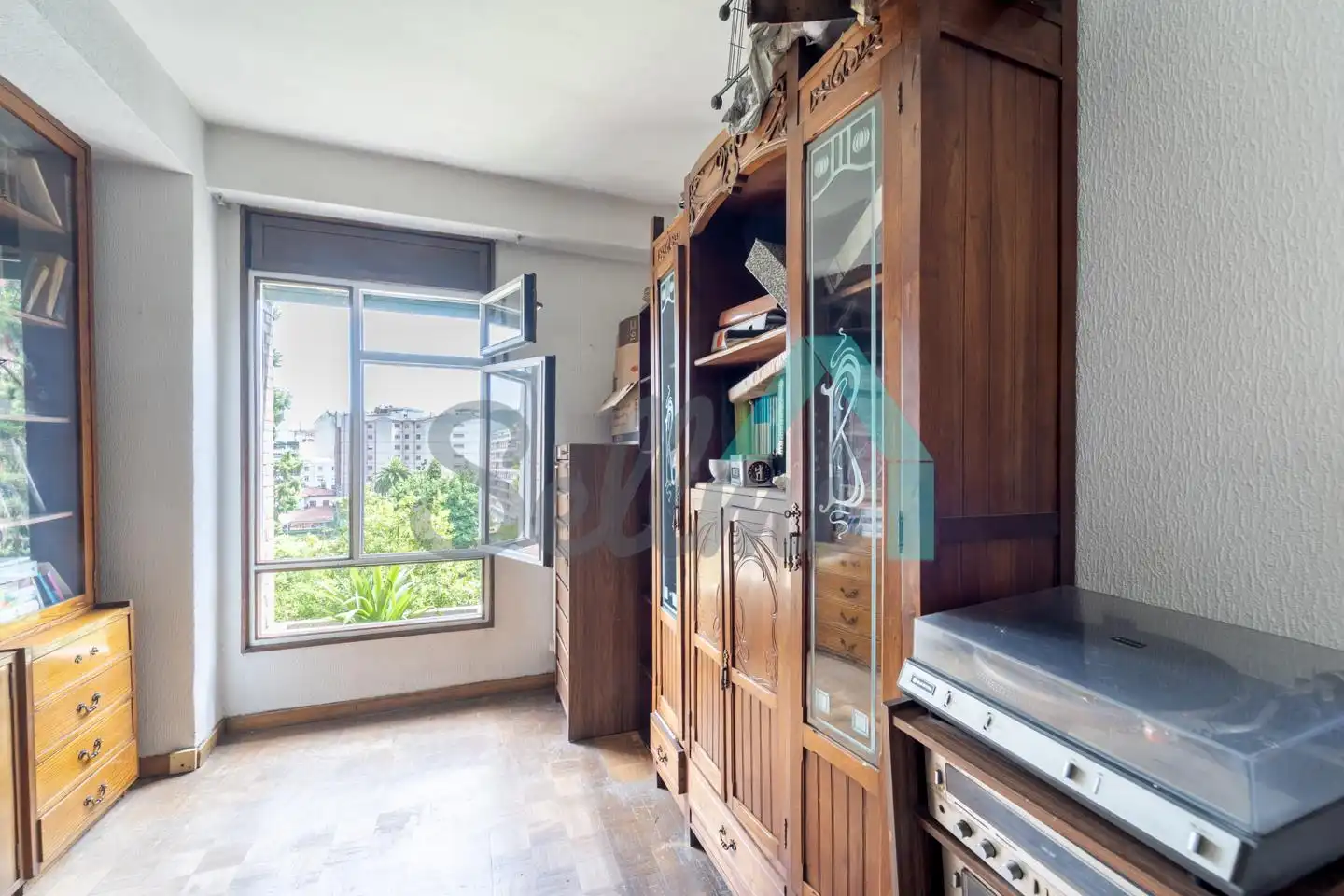 Cocina de Piso en venta en Oviedo  con Calefacción, Parquet y Terraza