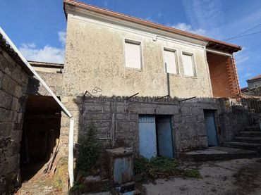 Casa en venda a Amoeiro