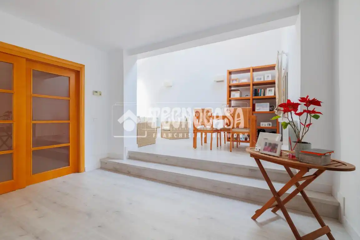 Casa adosada en venta en Tres Cantos con Calefacción, Balcón y Piscina comunitaria