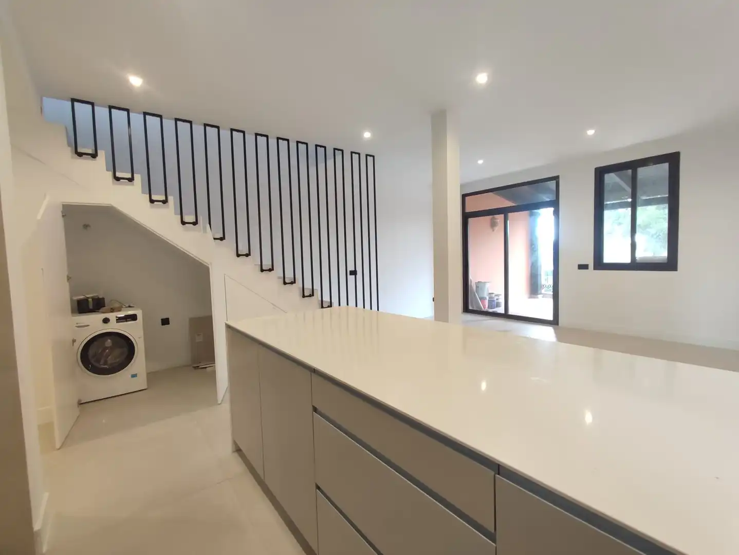 Küche von Dachboden zum Verkauf in Estepona mit Terrasse und Schwimmbad