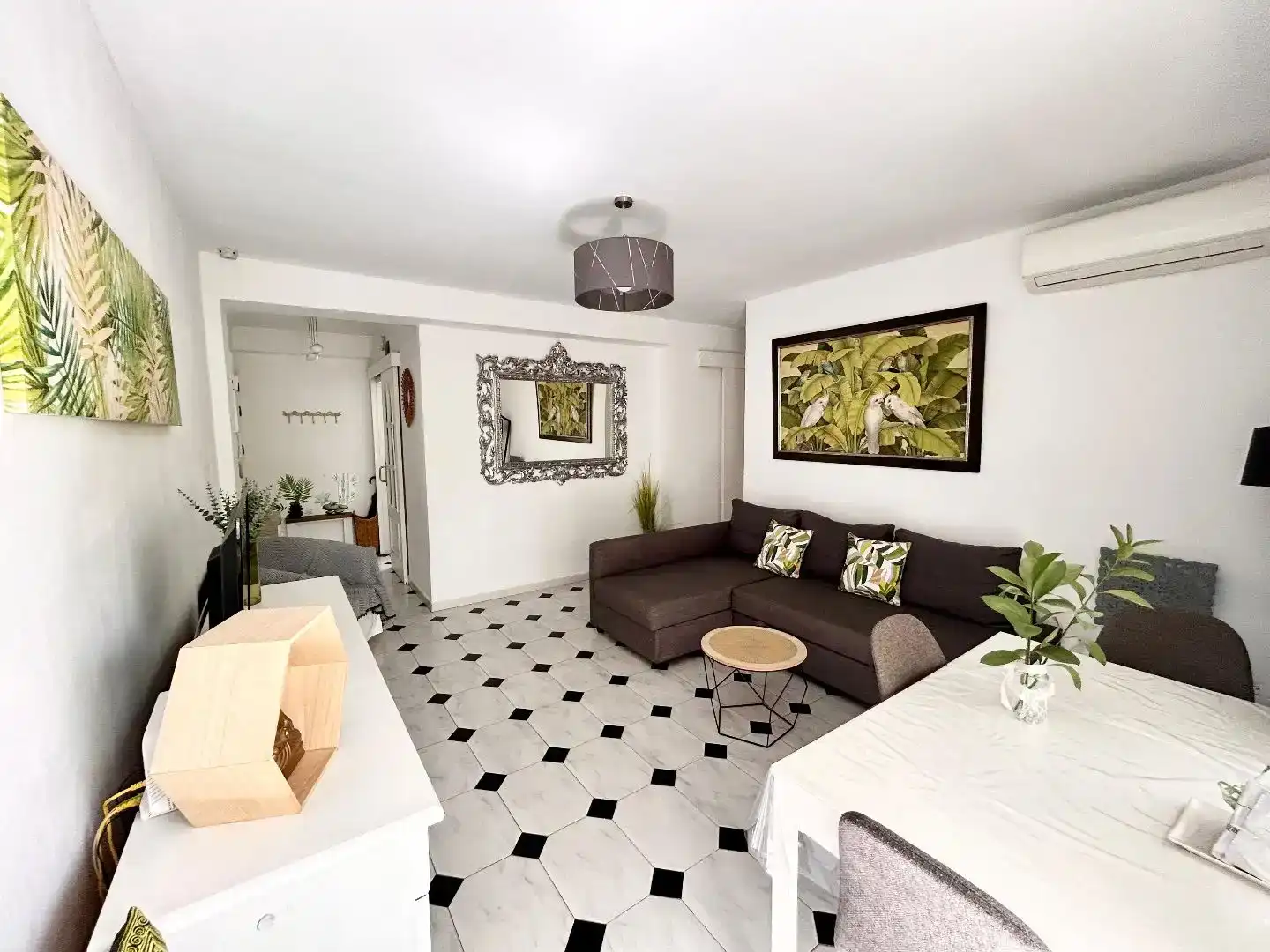 Piso de alquiler en Calle Cristóbal Colón, 8, Los Jardines de Marbella - La Ermita