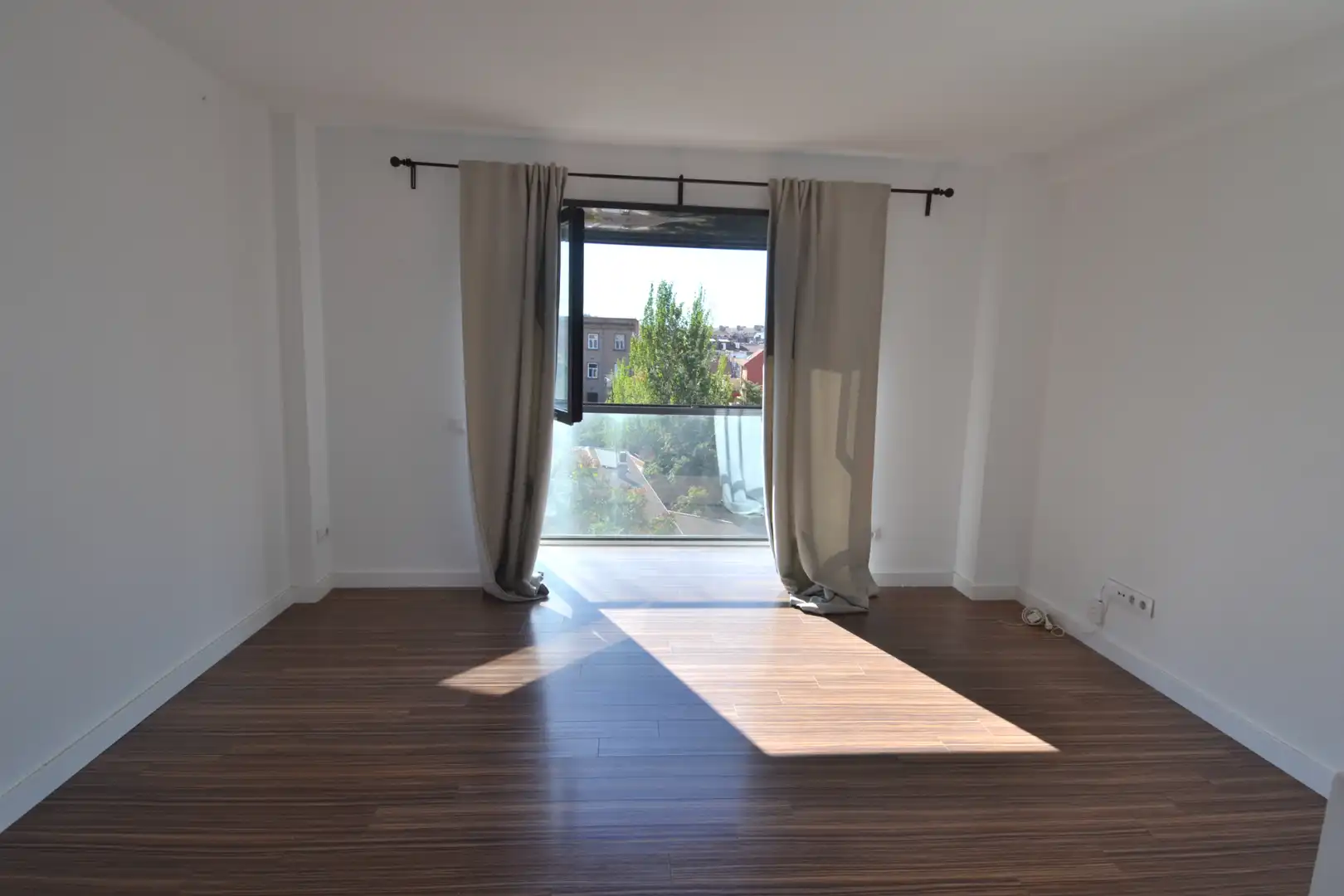Apartment with terrace to rent in Calle de las Clavelinas, imagen 2