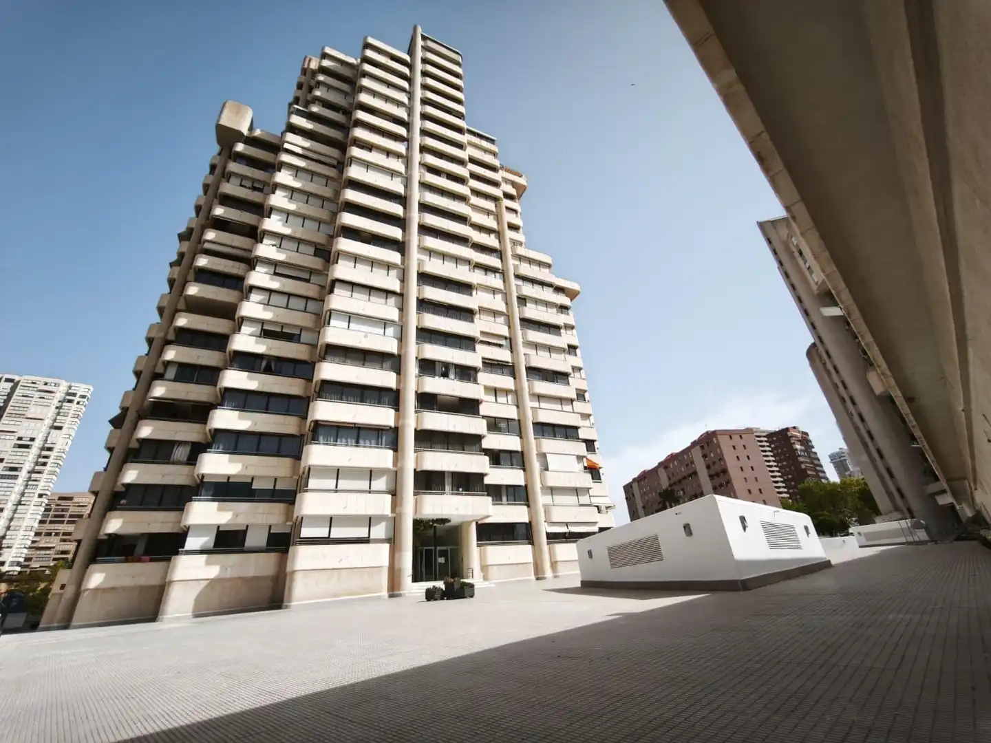 Vista exterior de Piso en venta en Benidorm con Aire acondicionado, Calefacción y Terraza