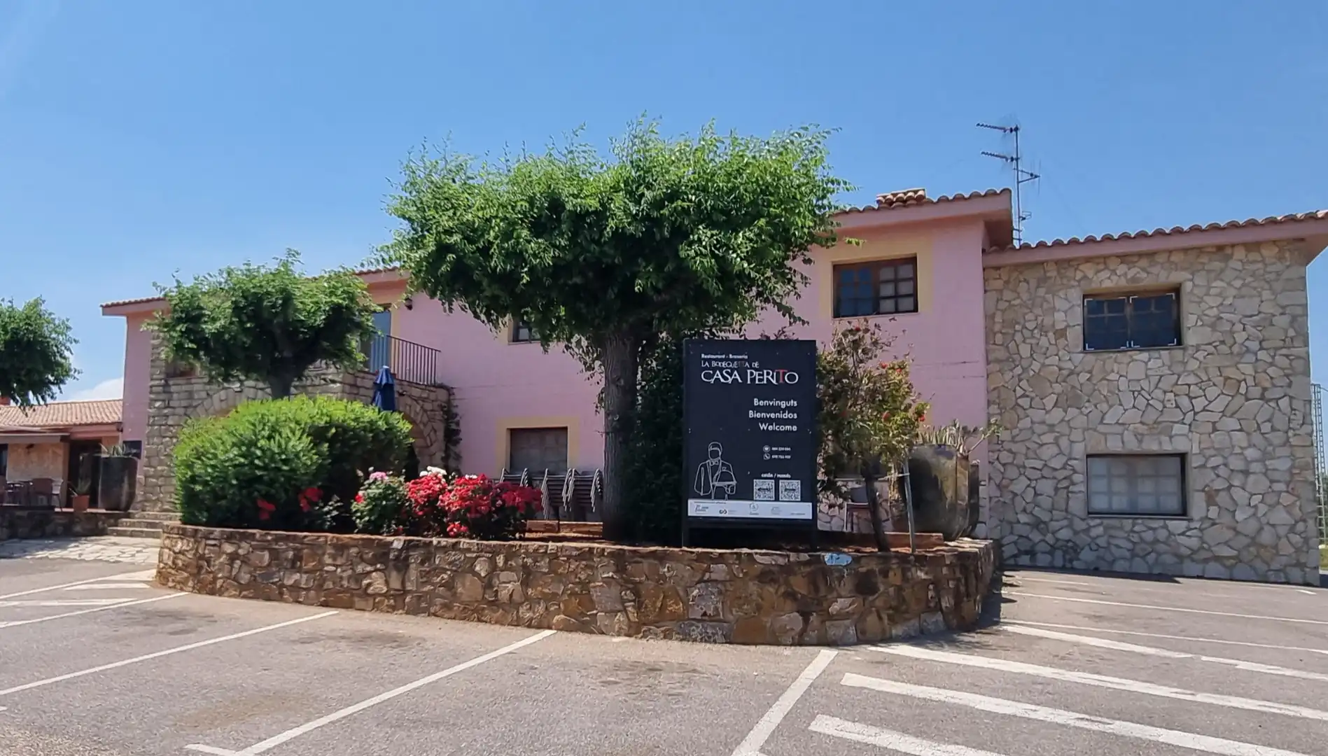 Vista exterior de Edificio en venta en Vall d'Alba con Piscina comunitaria