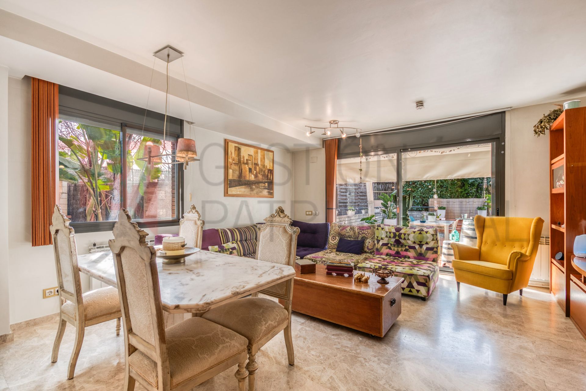 Living room of Single-family semi-detached for sale in El Masnou  with Air Conditioner, Heating and Terrace