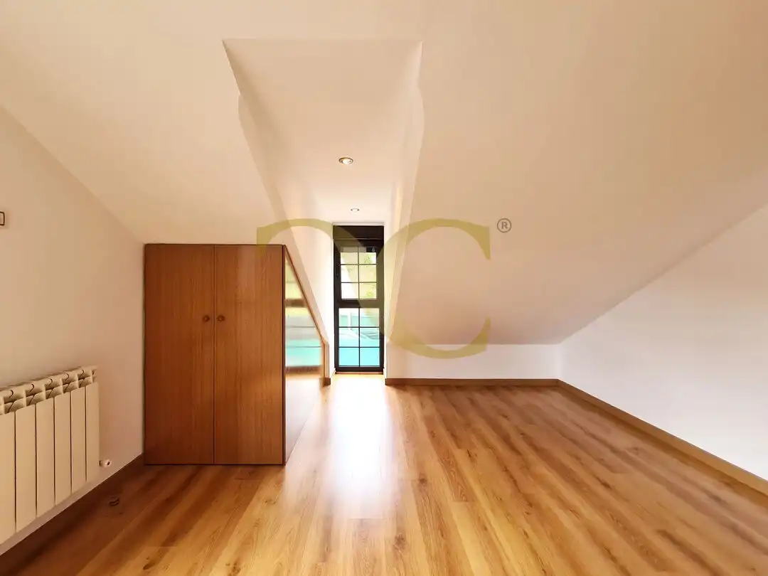 Habitación de Casa o chalet en venta en Gijón  con Calefacción, Jardín privado y Balcón