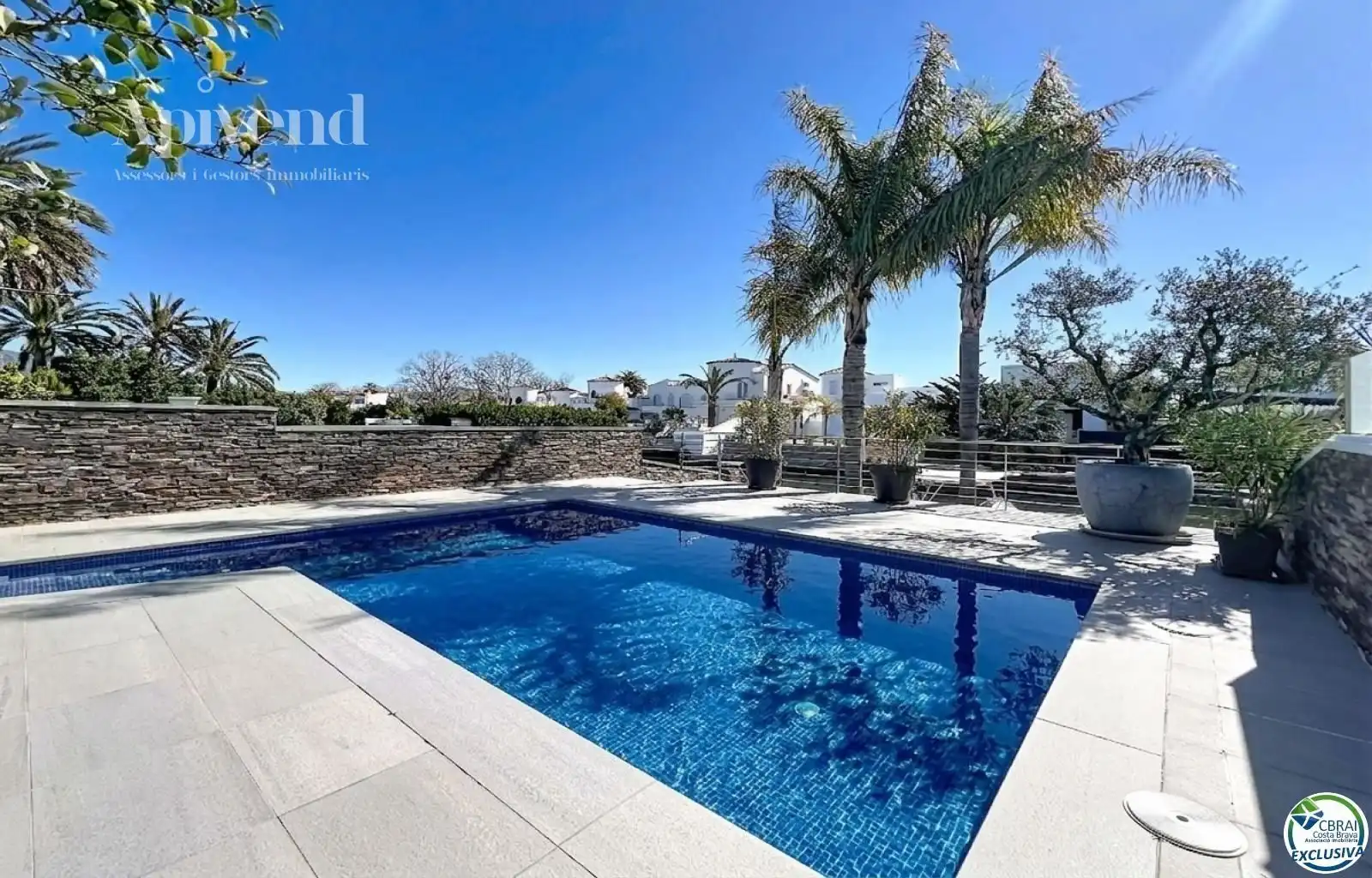Villa con piscina in vendita a LLOBREGAT, imagen 2