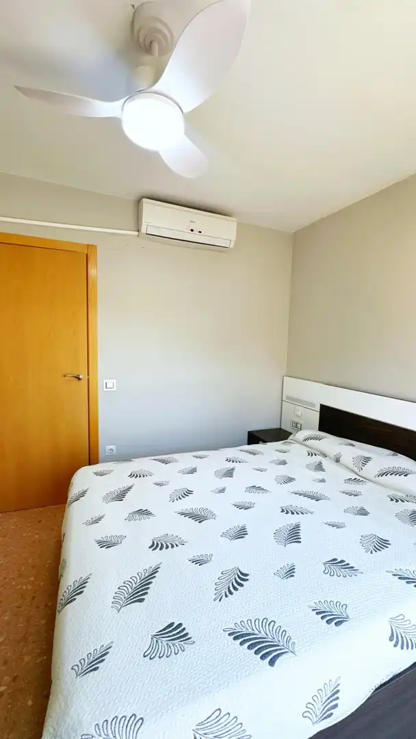 Habitación de Casa adosada en venta en Castelló de Rugat con Aire acondicionado, Calefacción y Jardín privado