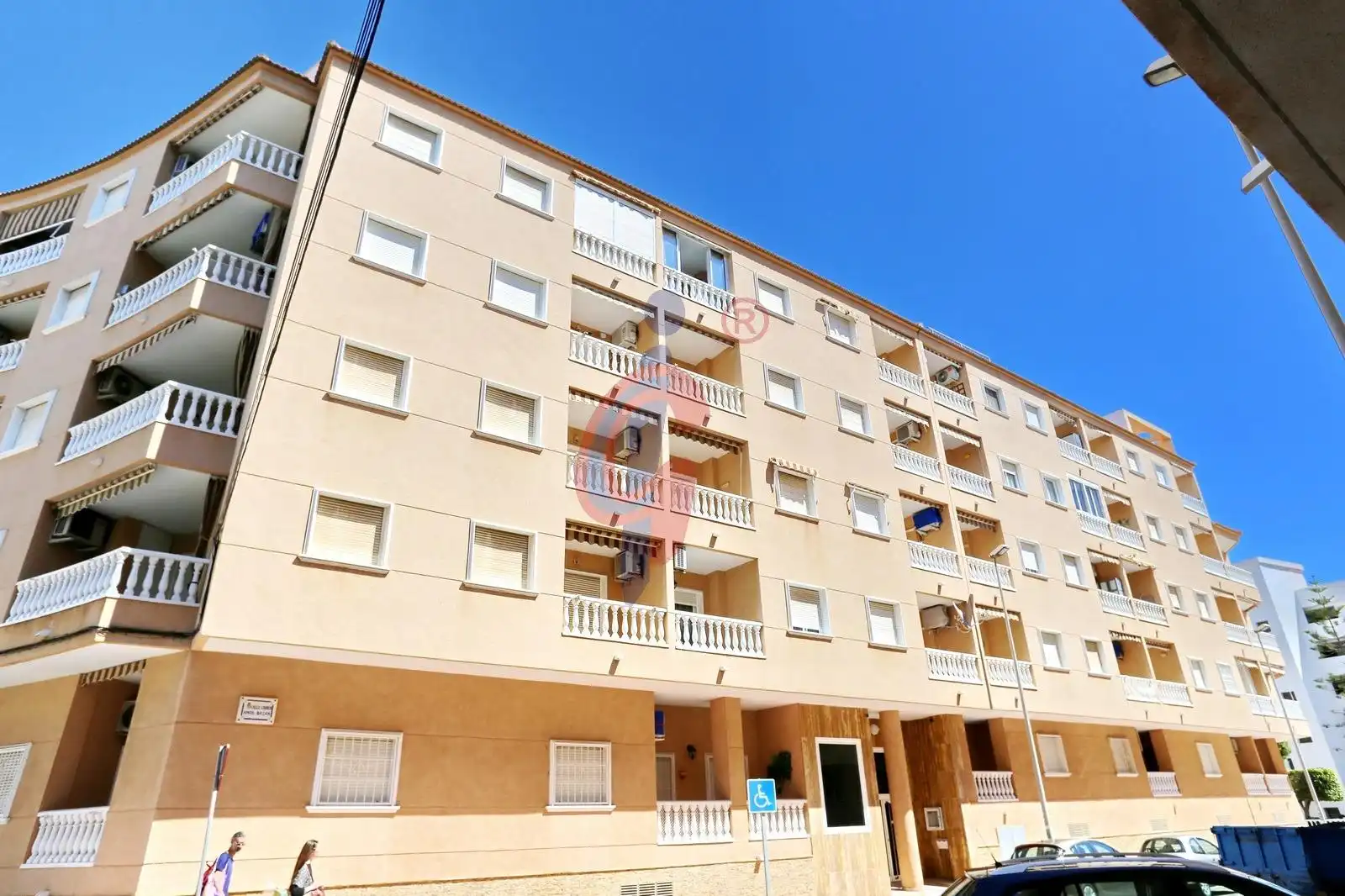 Vista exterior de Piso en venta en Guardamar del Segura con Aire acondicionado, Calefacción y Terraza