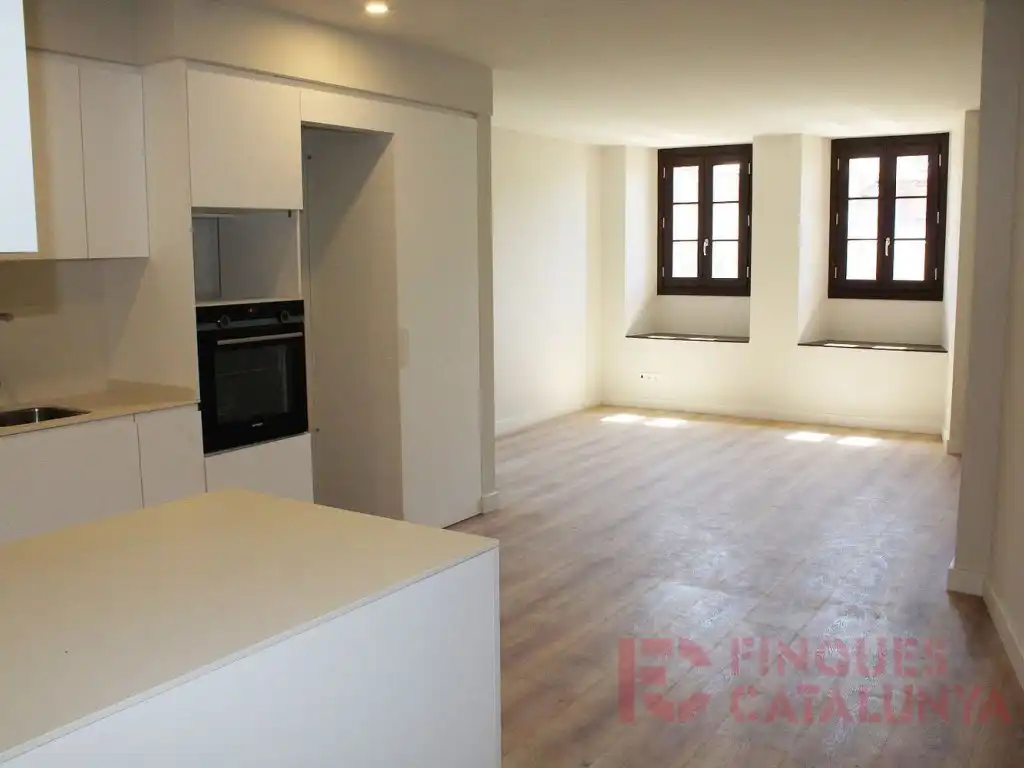 Piso en venta en Belmirall, Centre - Barri Vell