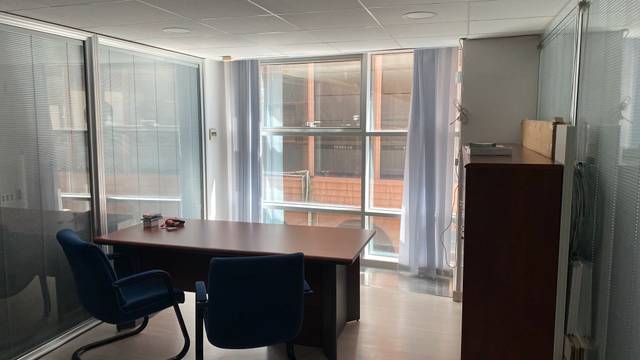 Oficina en Alquiler en Barrio del Centro