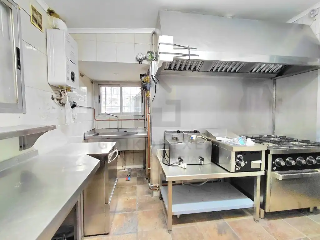 Business premises to rent in Calle Javier Esteban Indart, imagen 9