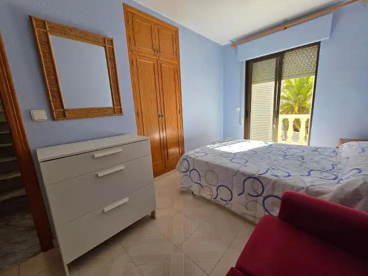 Dormitori de Casa adosada en venda en La Manga del Mar Menor amb Aire condicionat, Jardí privat i Terrassa
