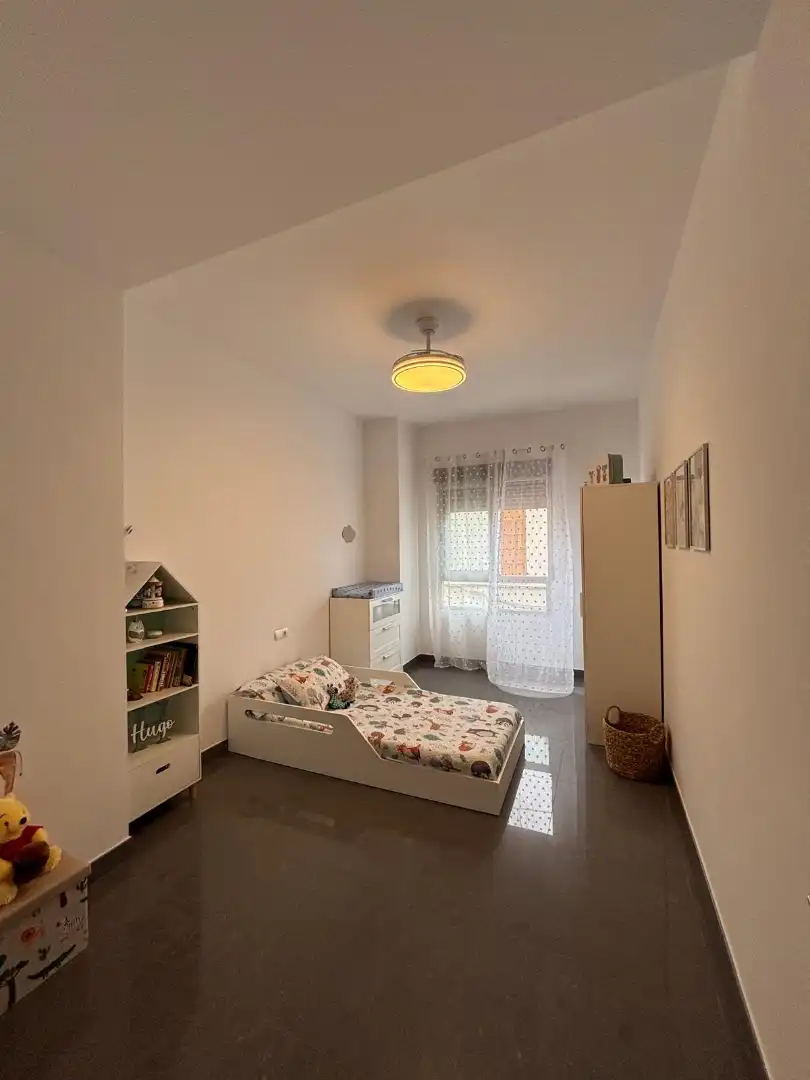 Schlafzimmer von Haus oder Chalet zum Verkauf in Alginet mit Klimaanlage, Heizung und Terrasse
