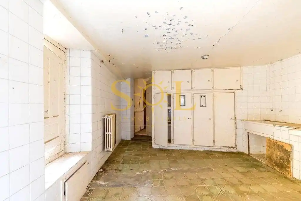 Local en venta en Gordoncillo con Parquet