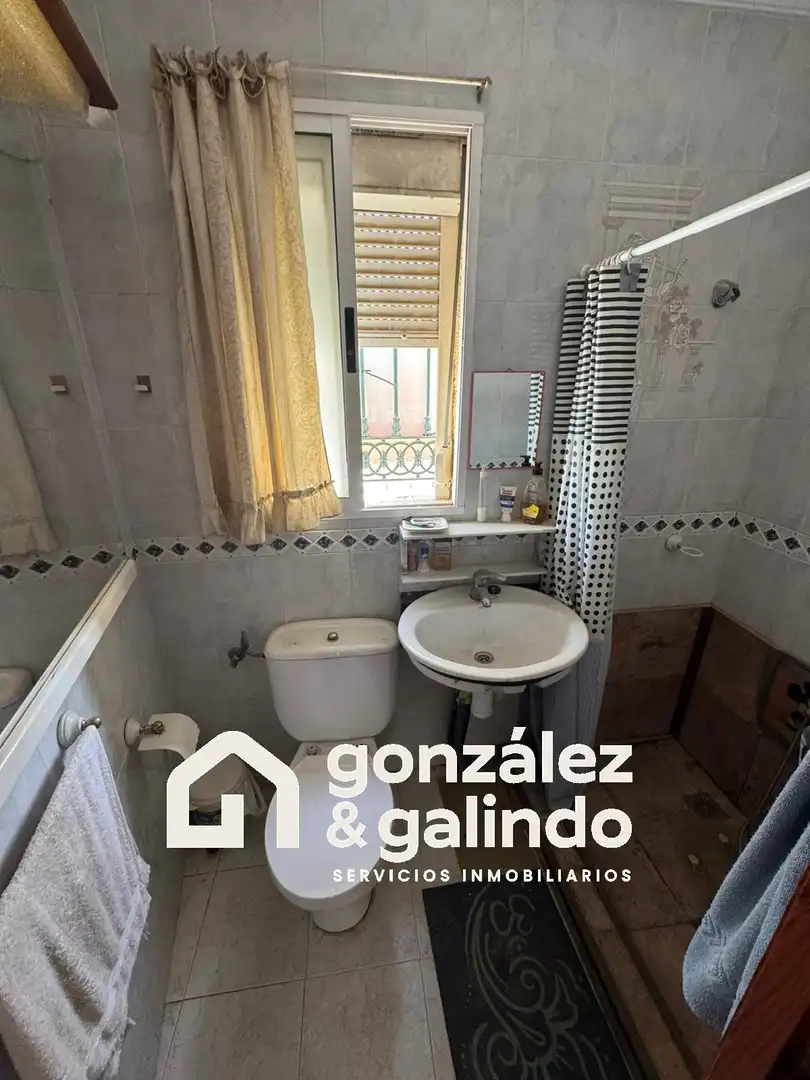 Baño de Finca rústica en venta en Algámitas