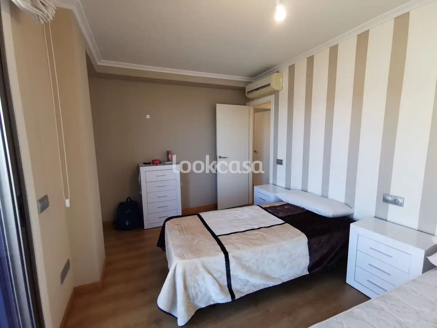 Bedroom of Flat for sale in Sanxenxo  with Heating, Private garden and Parquet flooring