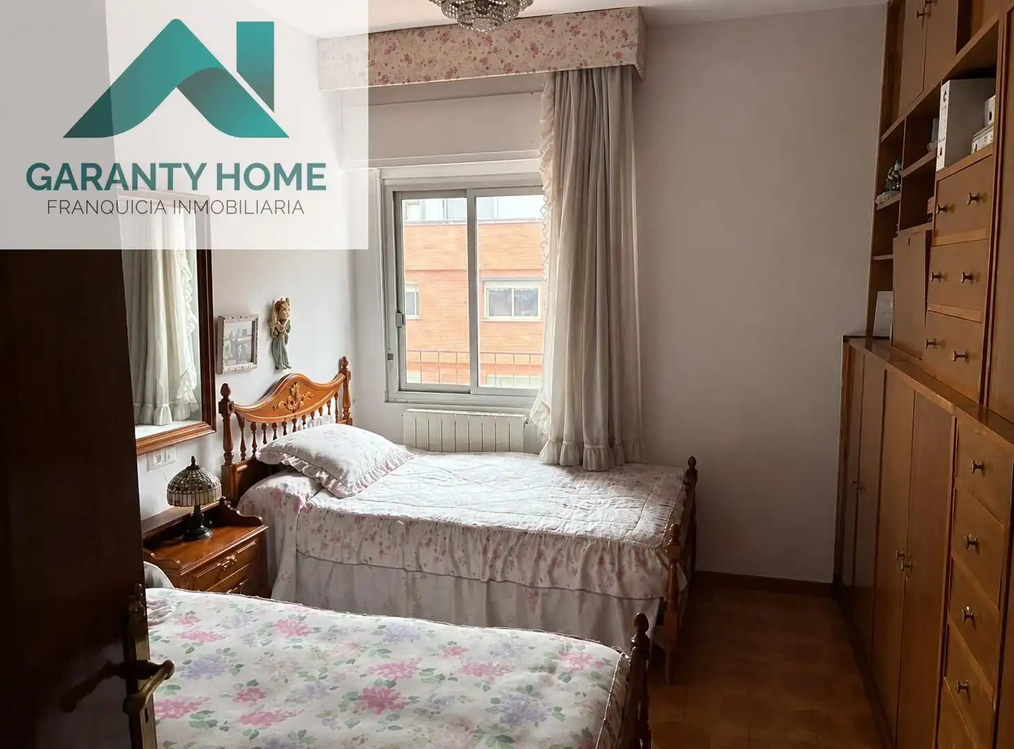 Bedroom of Flat for sale in Jaén  with Air Conditioner, Heating and Balcony