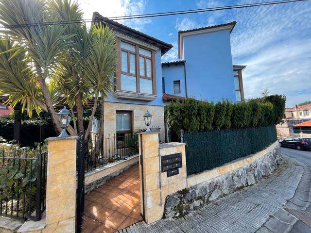 Casa adosada en Venta en Calle Nueva, 237D en Pría - Nueva-Hontoria - Naves