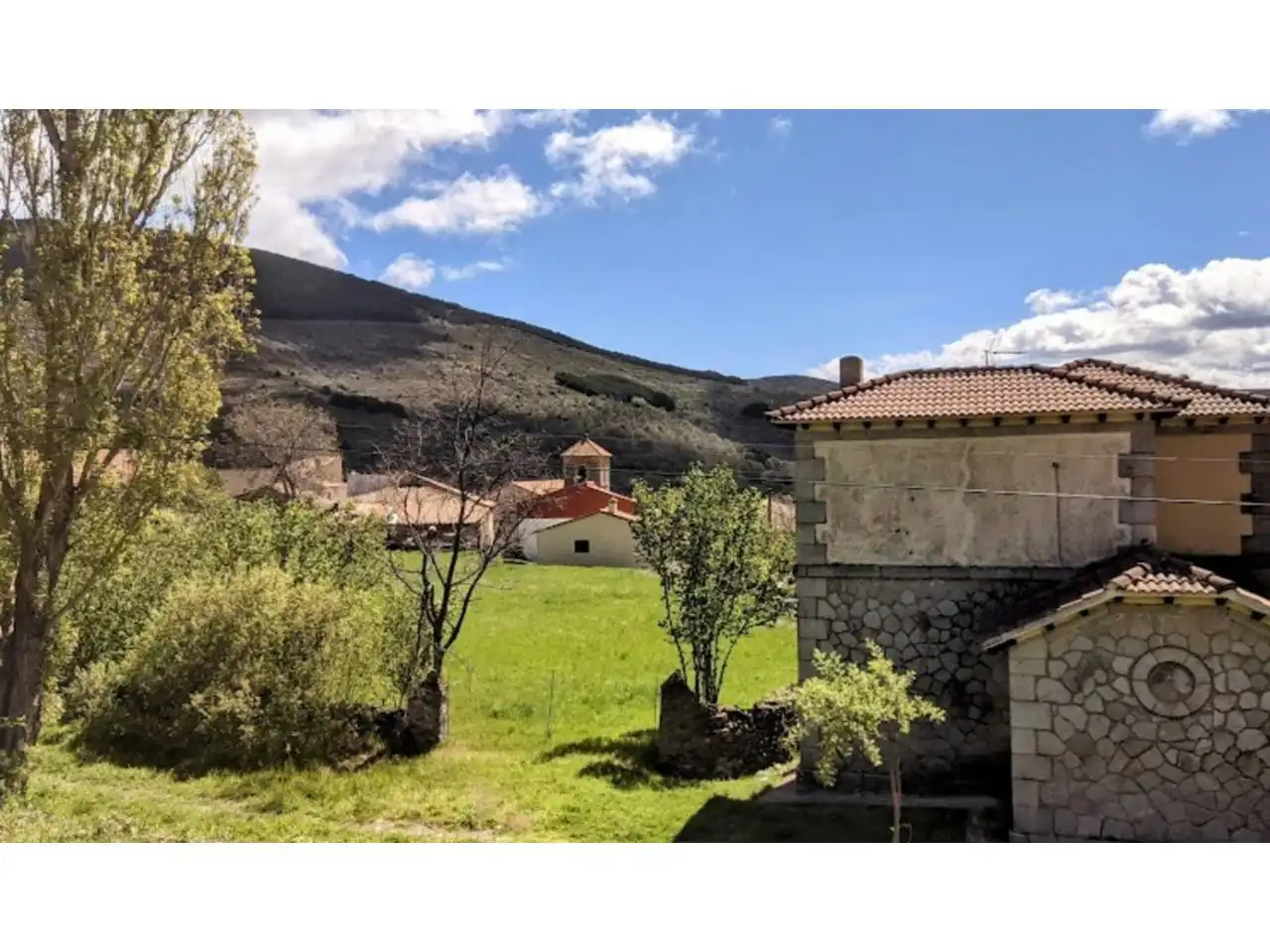 Vista exterior de Residencial en venta en Robregordo