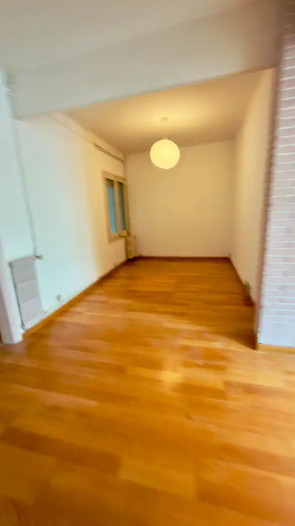 Piso en venta en Barcelona con Calefacción, Parquet y Trastero