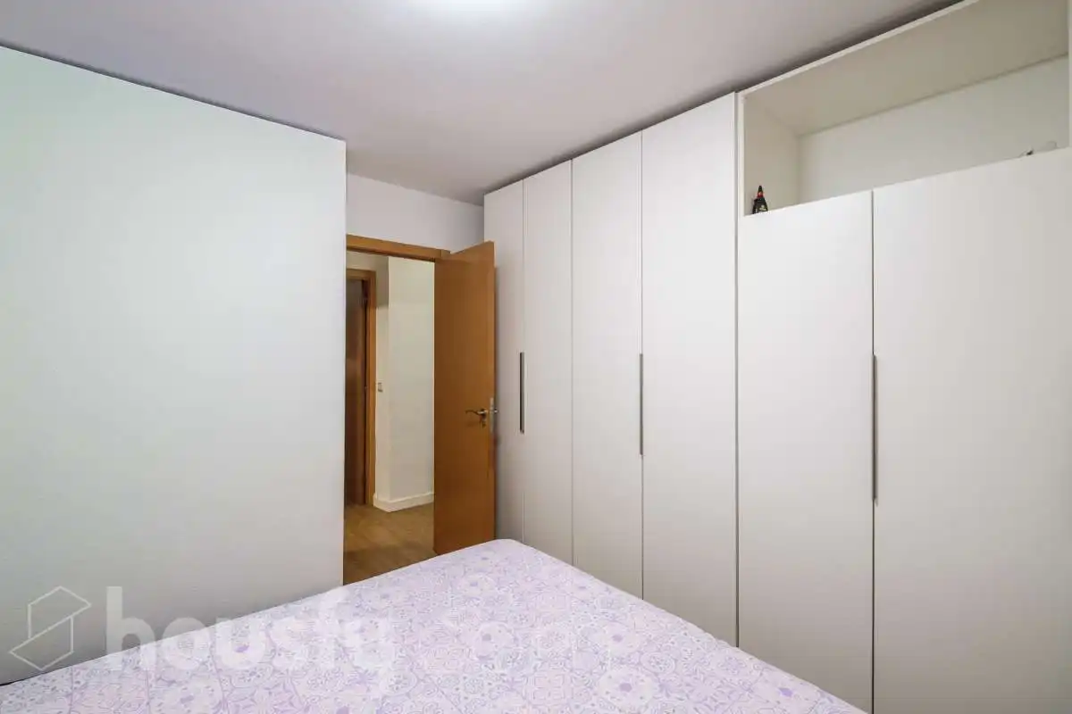 Bedroom of Flat for sale in Sud