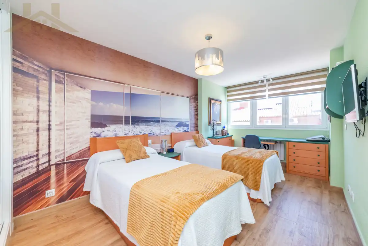 Casa adosada en venta en Altos del Olivar - El Caracol