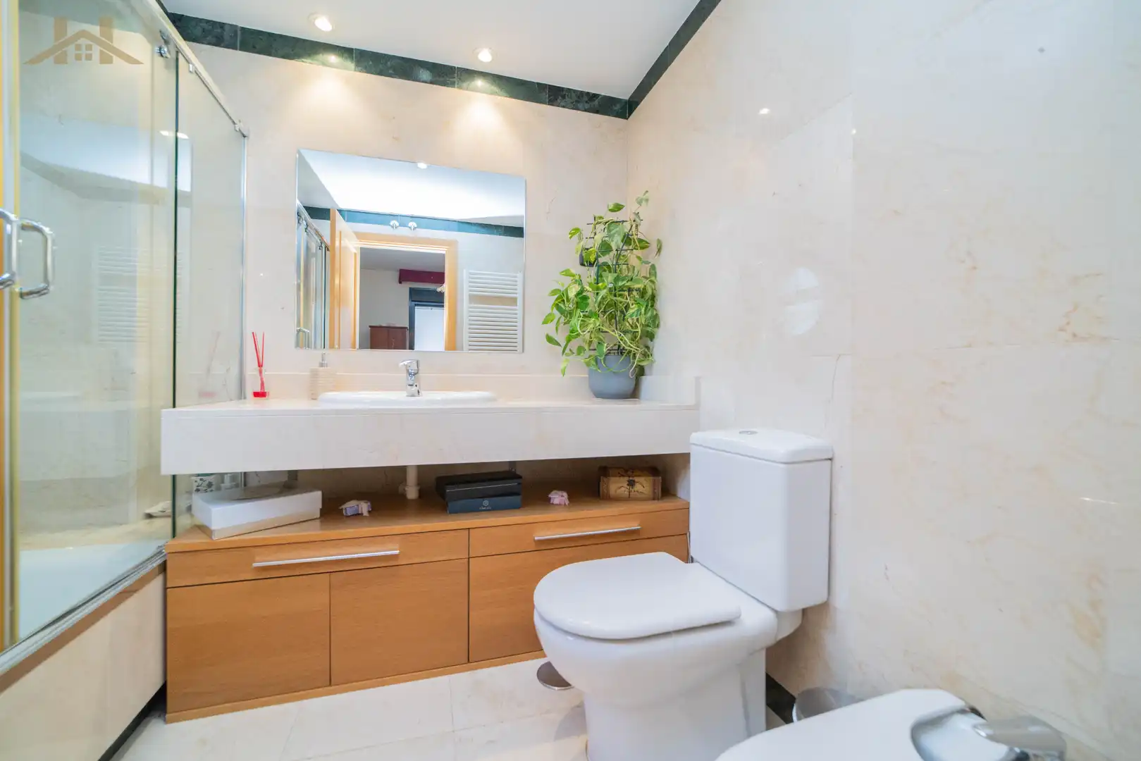 Bathroom of Flat for sale in Boadilla del Monte  with Air Conditioner, Heating and Terrace