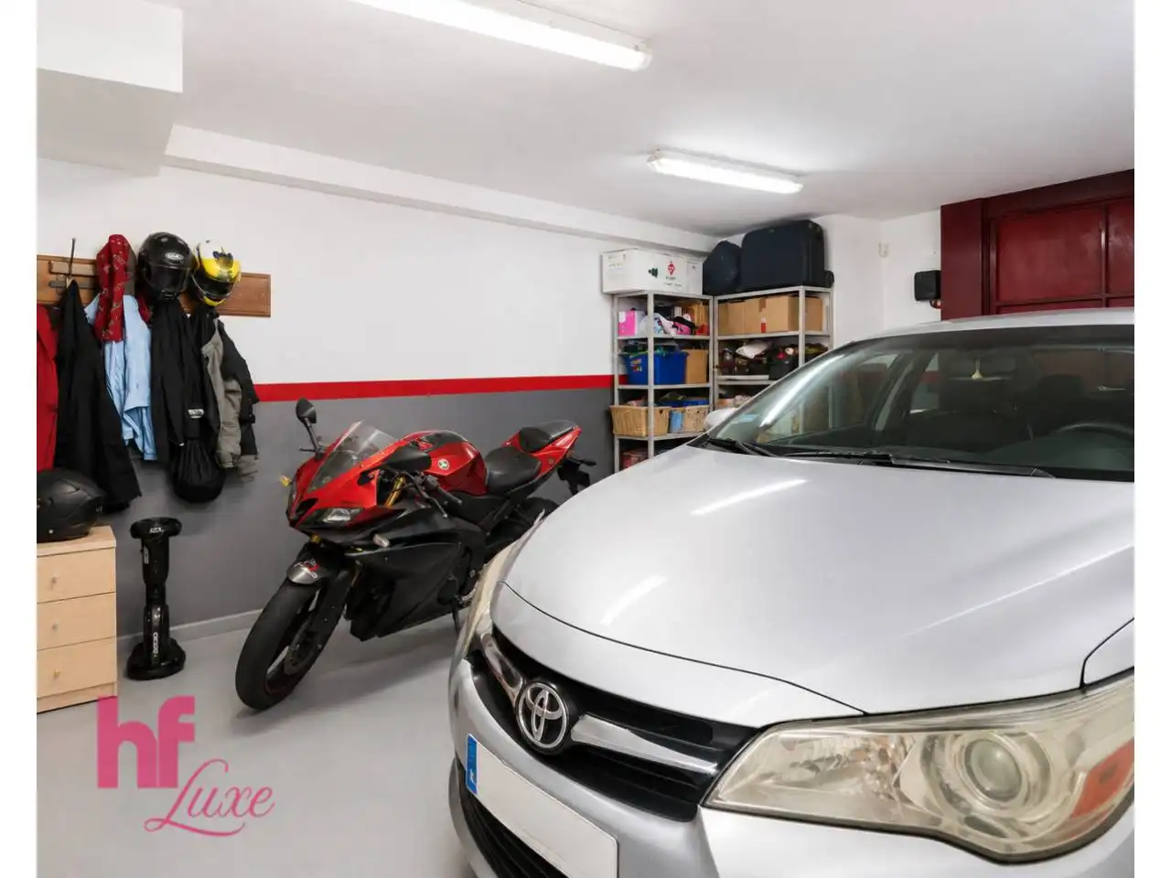 Parking de Casa adosada en venta en Lliçà de Vall con Aire acondicionado, Calefacción y Jardín privado