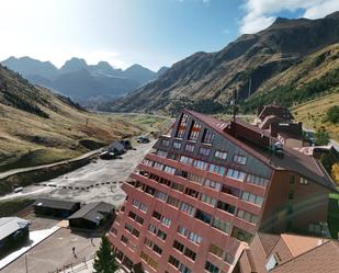 Vista exterior de Apartament en venda en Jaca amb Calefacció, Terrassa i Traster